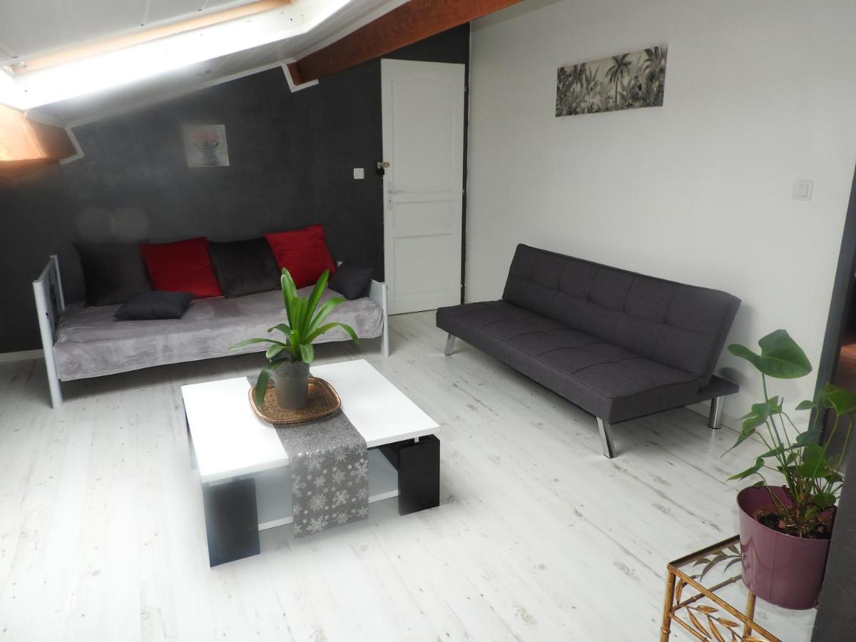 Appartement Mansarde Et Climatise 50 M2 Pompignan  Exterior foto