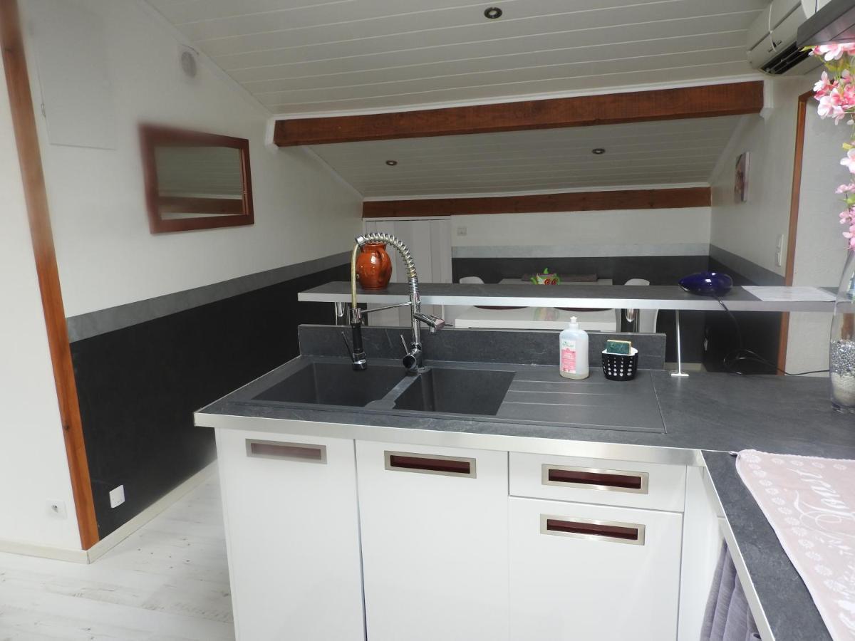 Appartement Mansarde Et Climatise 50 M2 Pompignan  Exterior foto