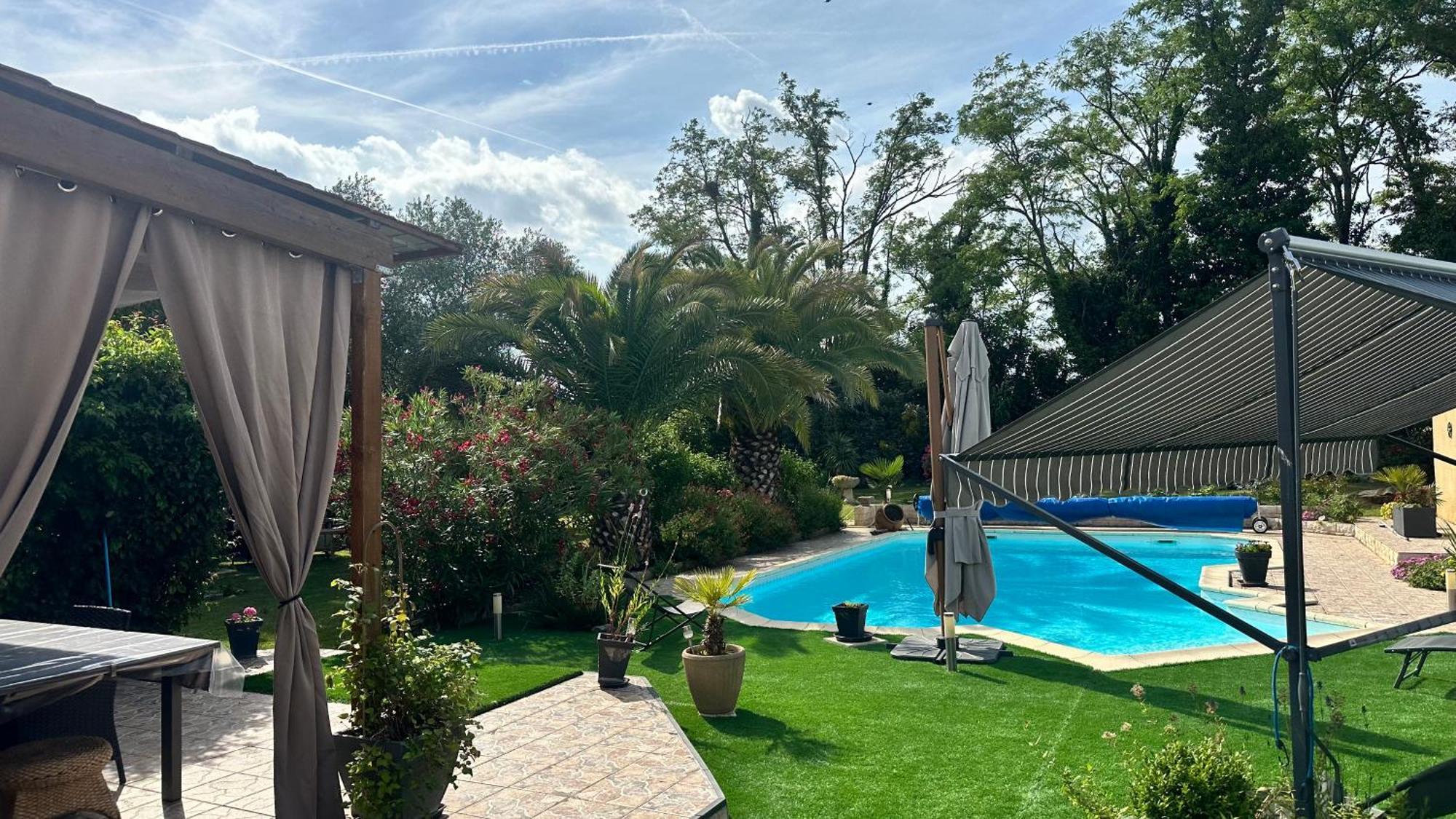 Appartement Mansarde Et Climatise 50 M2 Pompignan  Exterior foto
